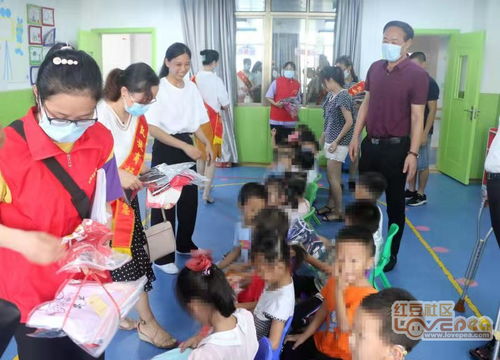 朱起山董事长率队慰问北海市残疾人康复培训中心的200多名残疾儿童